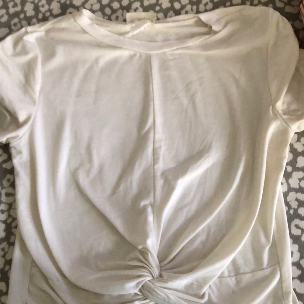 Tie knot shirt
